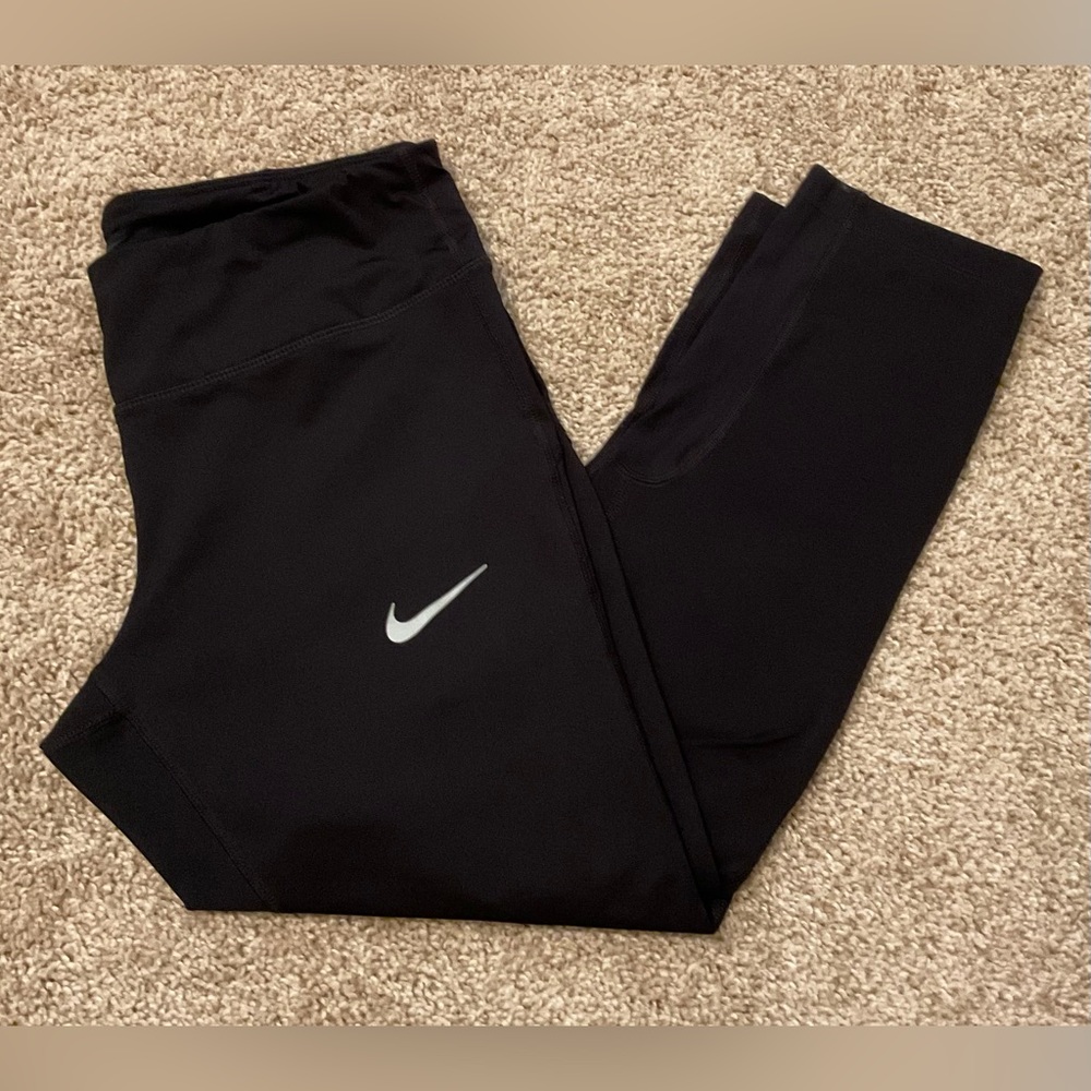 Nike Women’s Dri-Fit Crop Leggings/Capris Size M